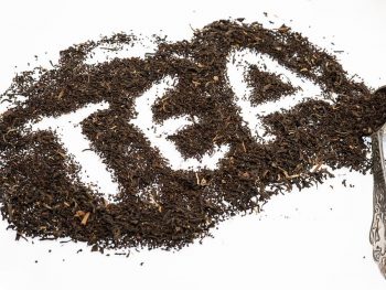 Tea Leaves of Black